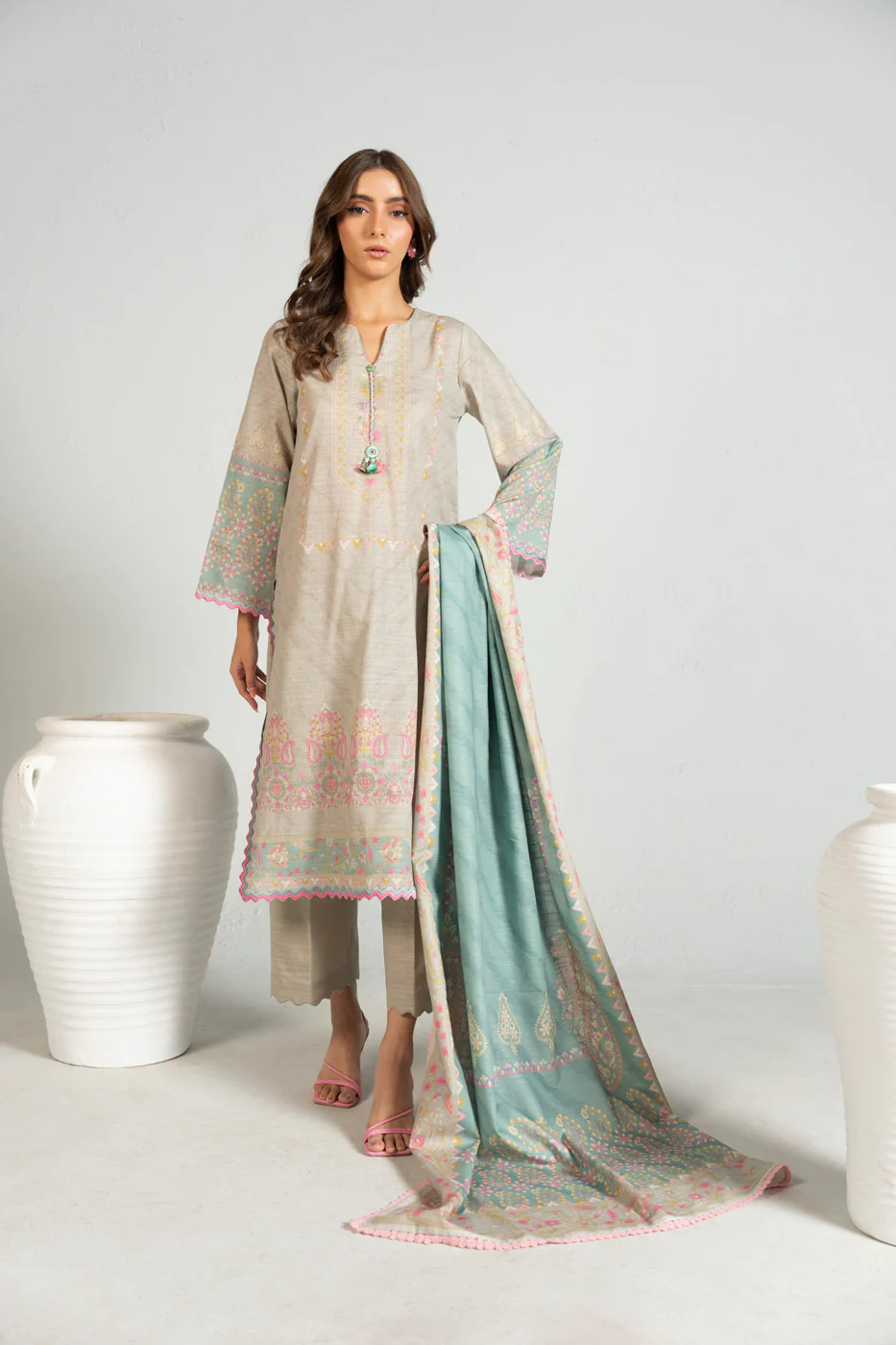 WOMEN SALE